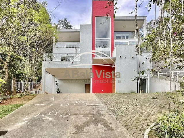 Casa com 2666m² 3 quartos e 5 banheiros, à venda, no bairro Moinho Velho em Embu das Artes