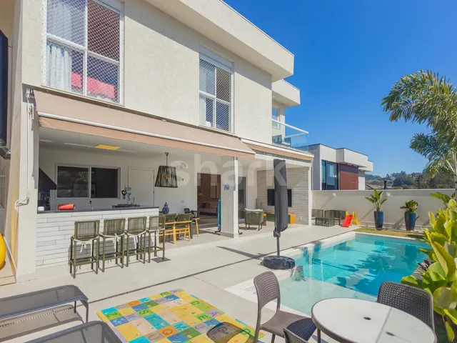 Casa com 420m² 4 quartos e 7 banheiros, à venda, no bairro Alphaville em São Paulo