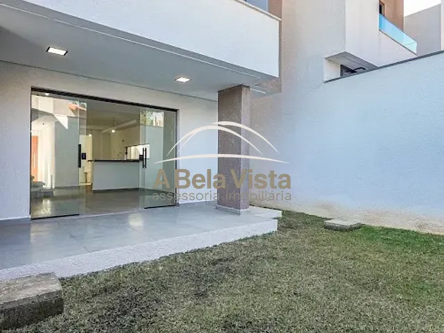 Casa com 170m² 3 quartos e 3 banheiros, à venda, no bairro Jardim Ana Estela em Carapicuíba