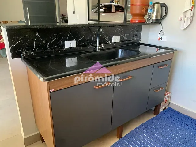 Casa com 244m² 3 quartos e 2 banheiros, à venda, no bairro Jardim Santa Júlia em São José dos Campos