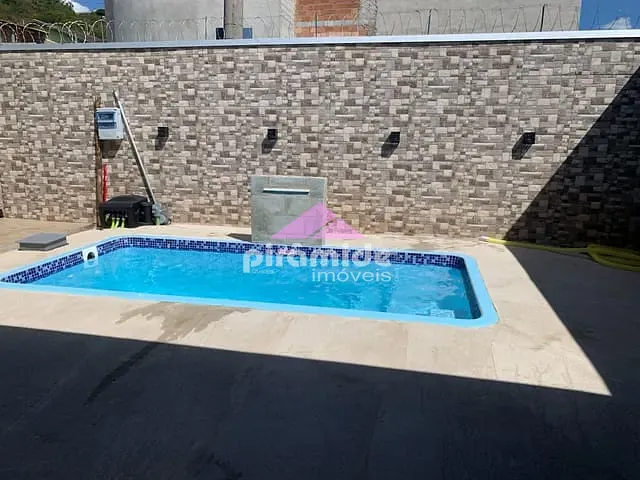 Casa com 244m² 3 quartos e 2 banheiros, à venda, no bairro Jardim Santa Júlia em São José dos Campos