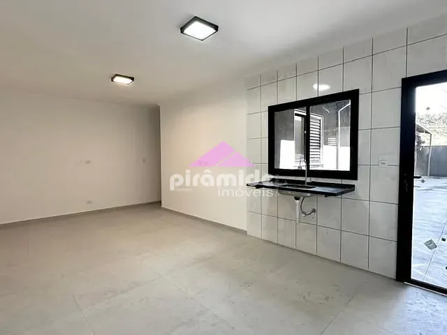 Casa com 175m² 3 quartos e 2 banheiros, à venda, no bairro Portal dos Passaros em São José dos Campos