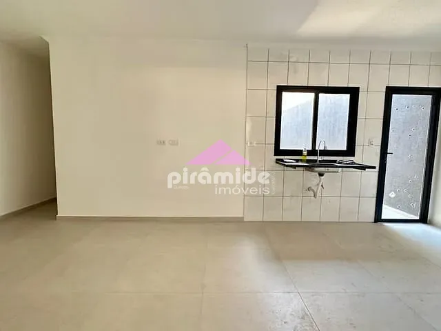 Casa com 175m² 3 quartos e 2 banheiros, à venda, no bairro Portal dos Passaros em São José dos Campos