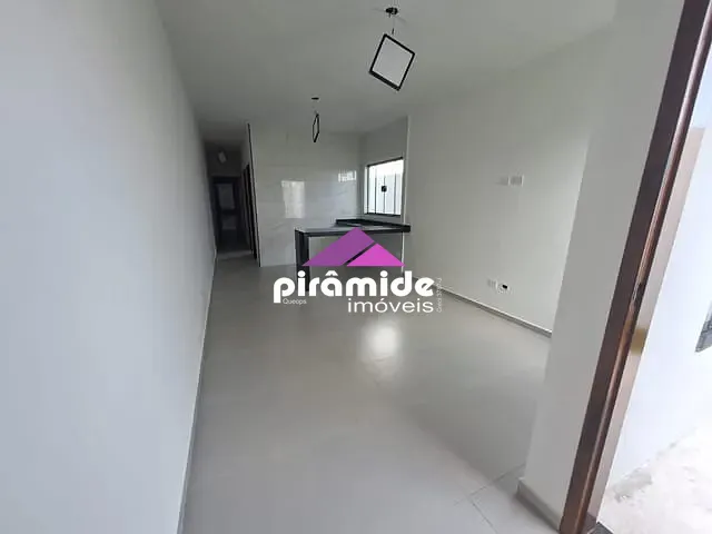 Casa com 148m² 2 quartos e 1 banheiro, à venda, no bairro Balneário dos Golfinhos em Caraguatatuba
