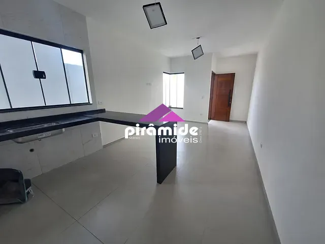 Casa com 148m² 2 quartos e 1 banheiro, à venda, no bairro Balneário dos Golfinhos em Caraguatatuba