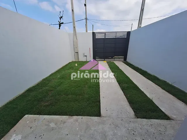 Casa com 148m² 2 quartos e 1 banheiro, à venda, no bairro Balneário dos Golfinhos em Caraguatatuba