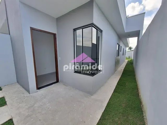 Casa com 148m² 2 quartos e 1 banheiro, à venda, no bairro Balneário dos Golfinhos em Caraguatatuba