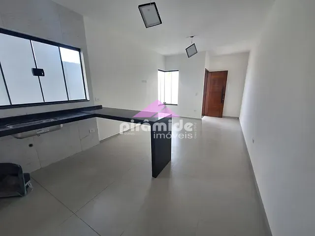 Casa com 148m² 2 quartos e 1 banheiro, à venda, no bairro Balneário dos Golfinhos em Caraguatatuba