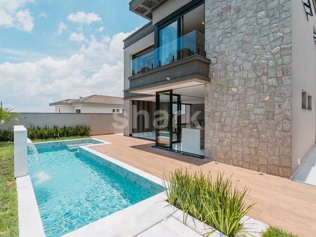 Casa com 505m² 4 quartos e 6 banheiros, à venda, no bairro Alphaville em Santana de Parnaíba