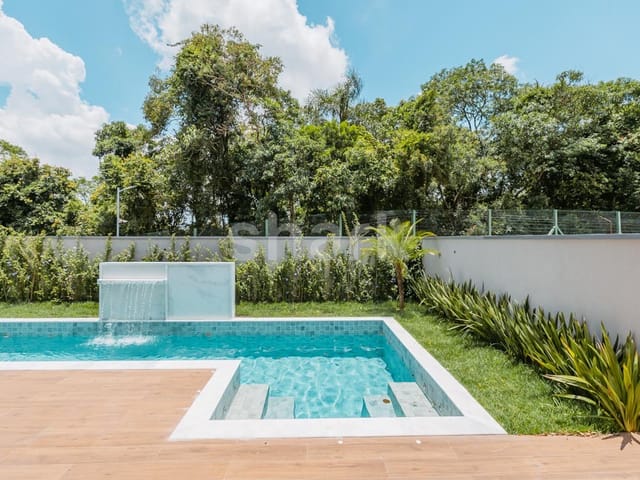 Casa com 505m² 4 quartos e 6 banheiros, à venda, no bairro Alphaville em Santana de Parnaíba