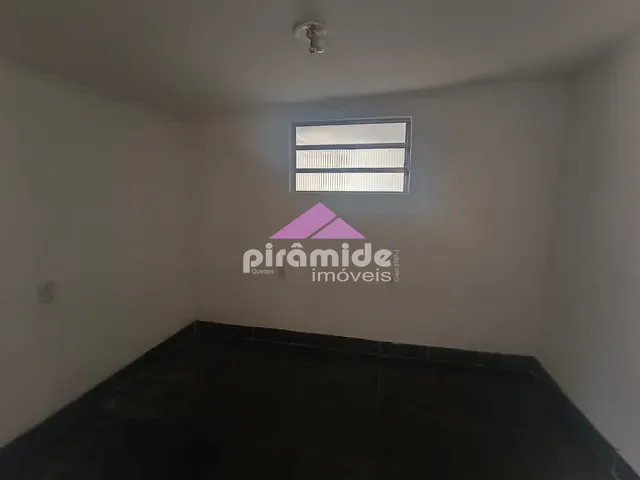 Casa 3 quartos e 2 banheiros, à venda, no bairro Jardim das Indústrias em São José dos Campos