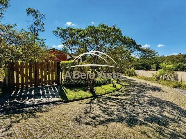 Casa com 2664m² 4 quartos e 5 banheiros, à venda, no bairro Granja Viana II em Cotia