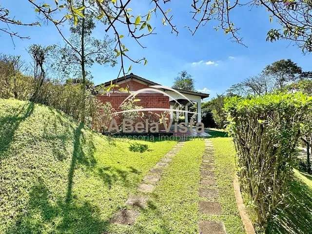 Casa com 2664m² 4 quartos e 5 banheiros, à venda, no bairro Granja Viana II em Cotia