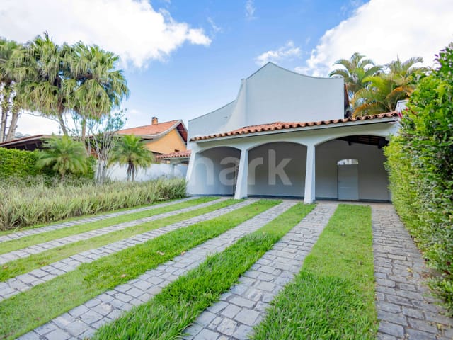 Casa com 560m² 3 quartos e 5 banheiros, à venda, no bairro Alphaville Residencial Dois em Barueri
