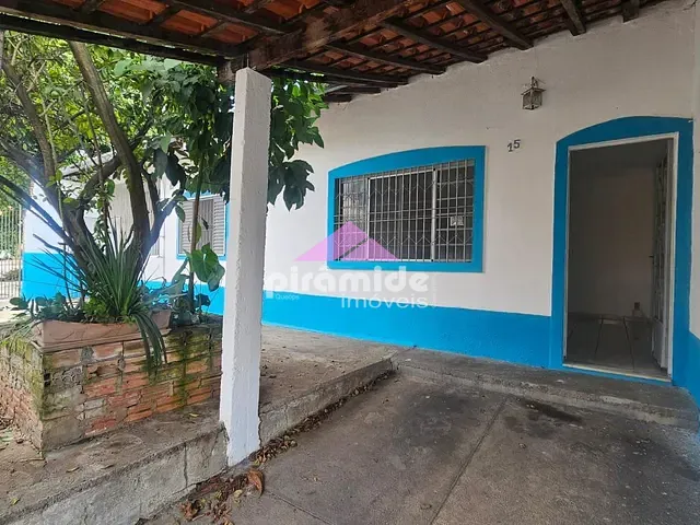 Casa com 250m² 2 quartos e 2 banheiros, para alugar, no bairro Parque Industrial em São José dos Campos