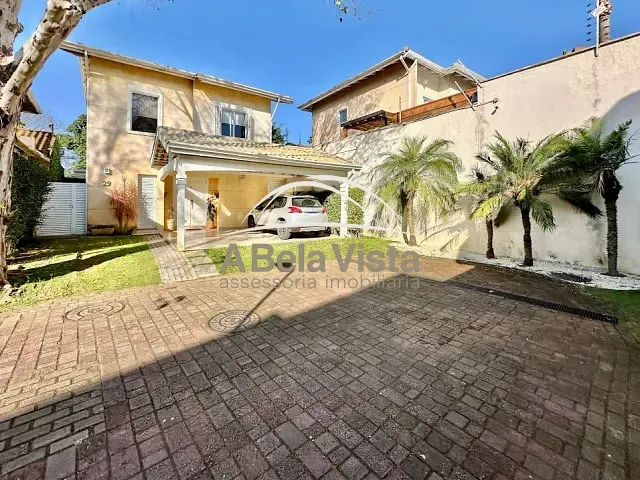 Casa com 218m² 4 quartos e 5 banheiros, à venda, no bairro Jardim Passárgada I em Cotia