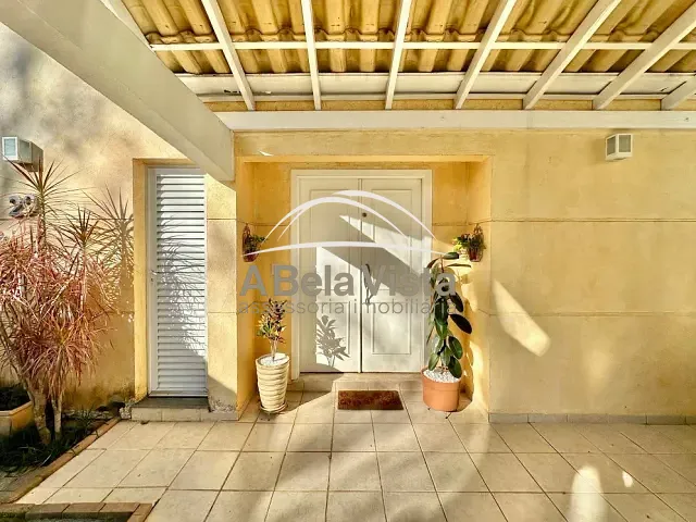 Casa com 218m² 4 quartos e 5 banheiros, à venda, no bairro Jardim Passárgada I em Cotia