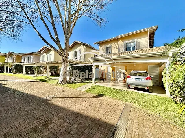 Casa com 218m² 4 quartos e 5 banheiros, à venda, no bairro Jardim Passárgada I em Cotia