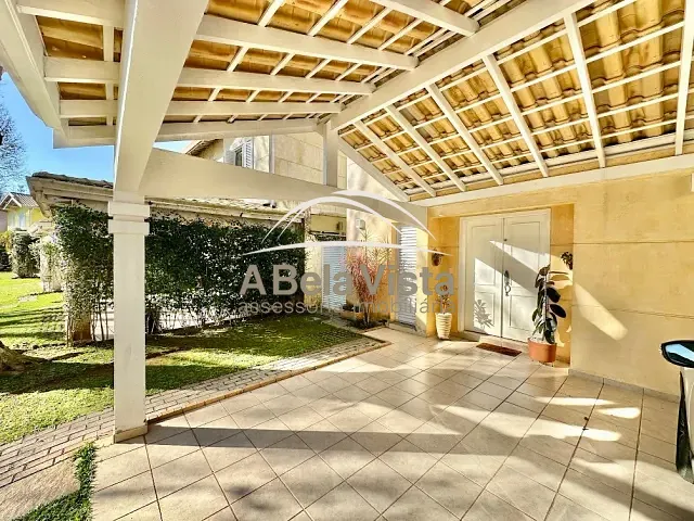 Casa com 218m² 4 quartos e 5 banheiros, à venda, no bairro Jardim Passárgada I em Cotia