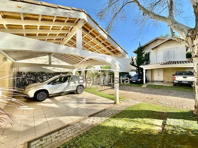 Casa com 218m² 4 quartos e 5 banheiros, à venda, no bairro Jardim Passárgada I em Cotia