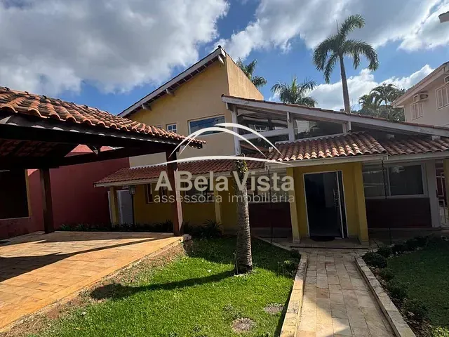 Casa com 640m² 3 quartos e 1 banheiro, para alugar, no bairro Jardim do Golf I em Jandira