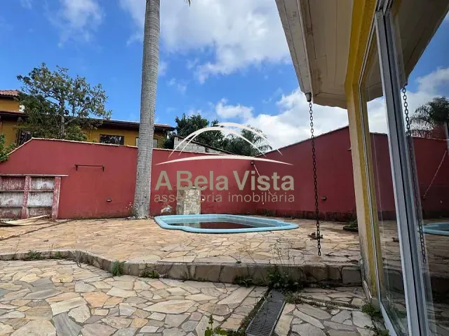 Casa com 640m² 3 quartos e 1 banheiro, para alugar, no bairro Jardim do Golf I em Jandira