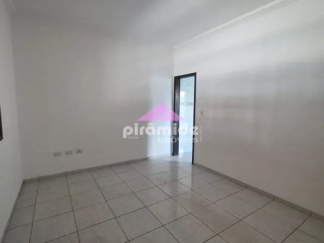 Casa 3 quartos e 2 banheiros, à venda, no bairro Residencial União em São José dos Campos