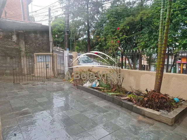 Casa 1 quarto e 1 banheiro, para alugar, no bairro Veloso em Osasco