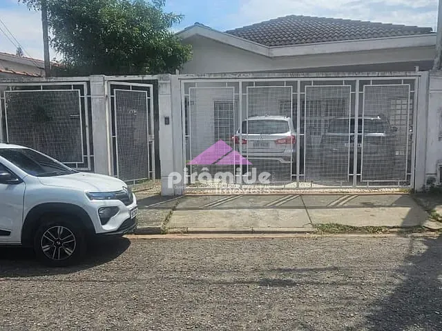 Casa para alugar, no bairro Vila Adyana em São José dos Campos