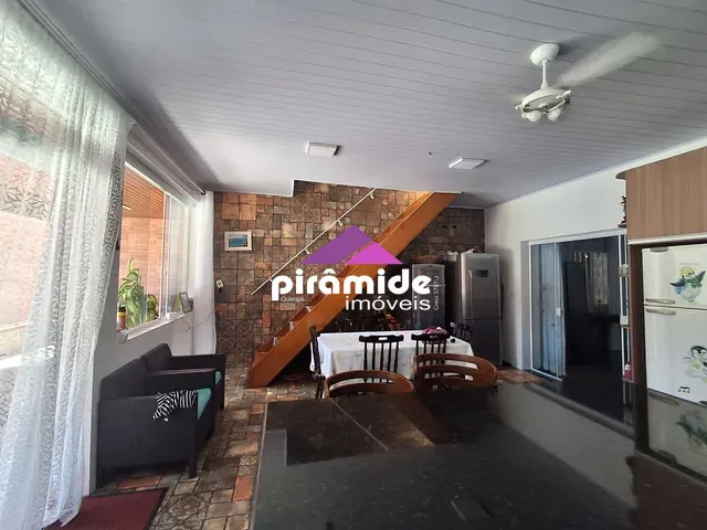 Casa 8 quartos e 10 banheiros, à venda, no bairro Porto novo em Caraguatatuba