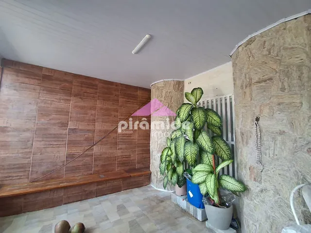 Casa 8 quartos e 10 banheiros, à venda, no bairro Porto novo em Caraguatatuba