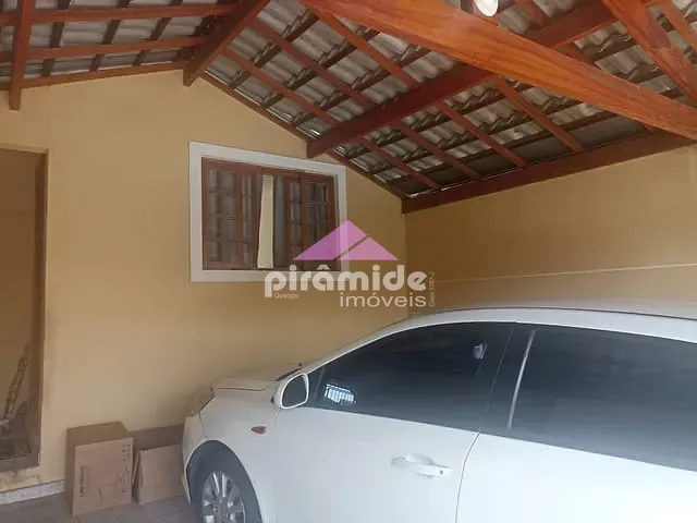Casa 2 quartos e 2 banheiros, à venda, no bairro Bosque dos Eucaliptos em São José dos Campos
