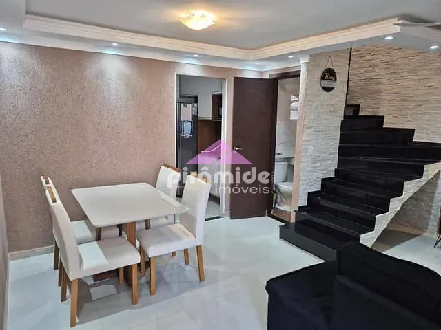 Casa com 106m² 3 quartos e 2 banheiros, à venda, no bairro Vila São Geraldo em São José dos Campos