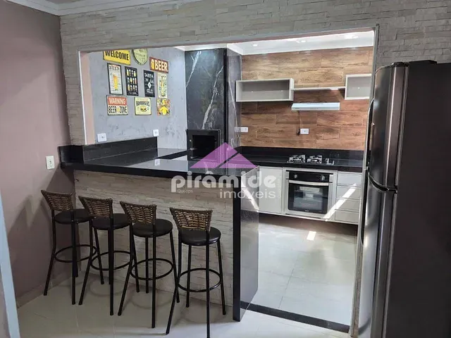 Casa com 106m² 3 quartos e 2 banheiros, à venda, no bairro Vila São Geraldo em São José dos Campos