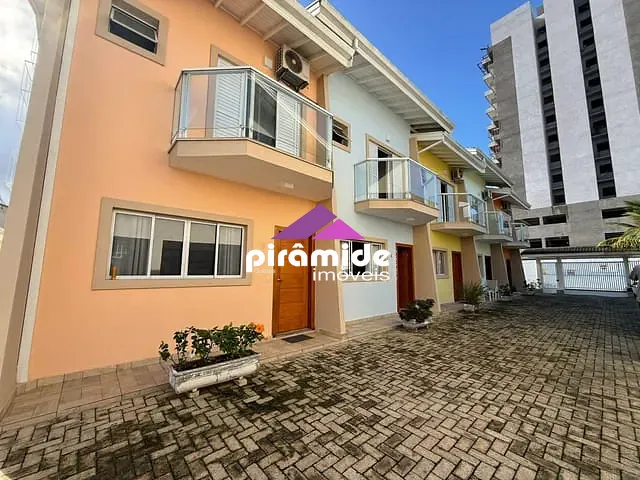 Casa 2 quartos e 3 banheiros, à venda, no bairro Balneário Gardem Mar em Caraguatatuba