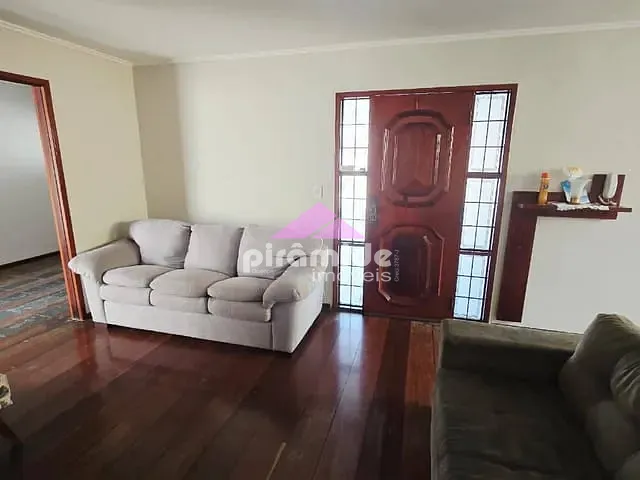 Casa 4 quartos e 3 banheiros, à venda, no bairro Jardim Satélite em São José dos Campos