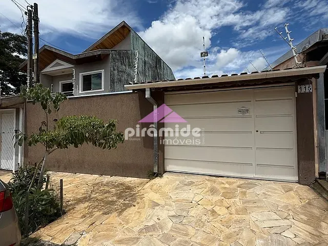 Casa com 265m² 3 quartos e 2 banheiros, à venda, no bairro Jardim Portugal em São José dos Campos