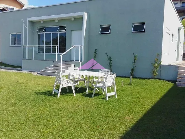 Casa 3 quartos e 3 banheiros, à venda ou para alugar, no bairro Condomínio Residencial Mirante do Vale em Jacareí