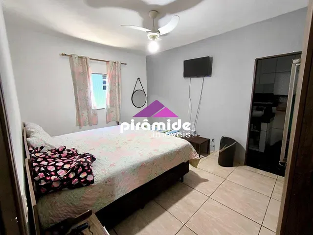 Casa com 280m² 3 quartos e 3 banheiros, à venda, no bairro Pontal de Santa Marina em Caraguatatuba