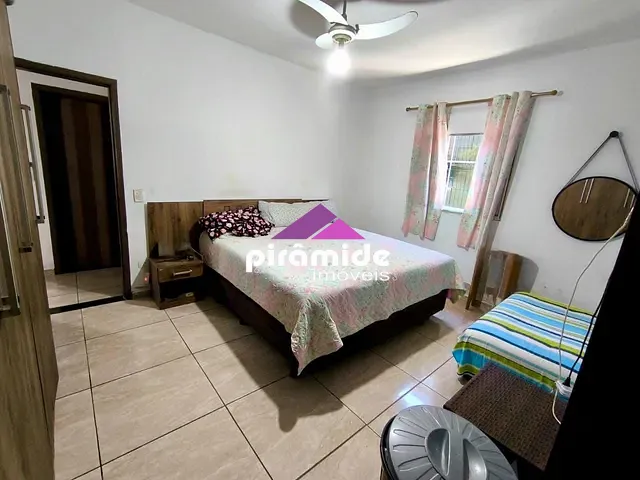 Casa com 280m² 3 quartos e 3 banheiros, à venda, no bairro Pontal de Santa Marina em Caraguatatuba