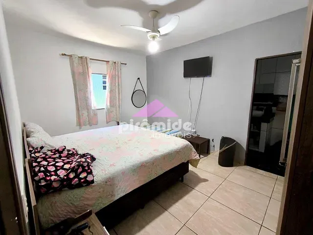 Casa com 280m² 3 quartos e 3 banheiros, à venda, no bairro Pontal de Santa Marina em Caraguatatuba