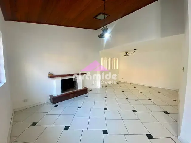 Casa 3 quartos e 1 banheiro, à venda, no bairro Jardim Esplanada em São José dos Campos