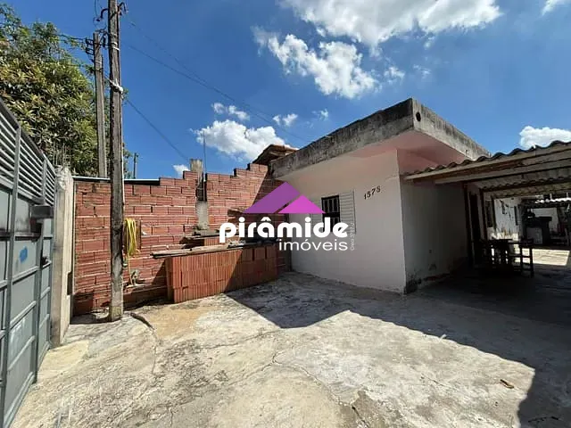 Casa 2 quartos e 1 banheiro, à venda, no bairro Cidade Morumbi em São José dos Campos