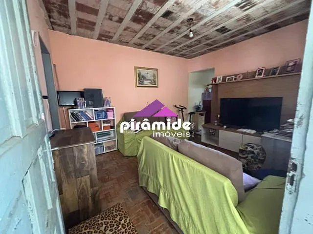 Casa 2 quartos e 1 banheiro, à venda, no bairro Cidade Morumbi em São José dos Campos