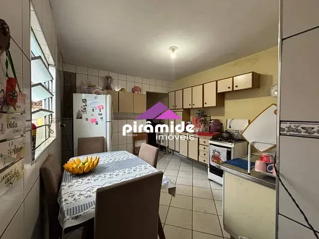 Casa 2 quartos e 1 banheiro, à venda, no bairro Cidade Morumbi em São José dos Campos