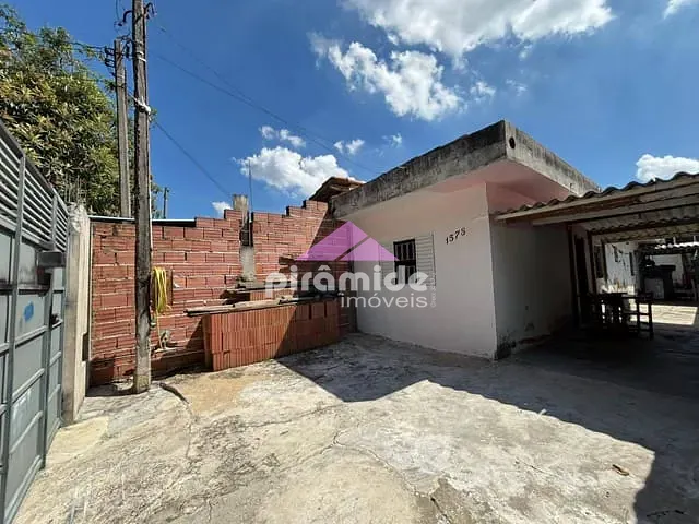 Casa 2 quartos e 1 banheiro, à venda, no bairro Cidade Morumbi em São José dos Campos