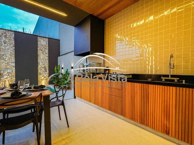 Casa com 140m² 3 quartos e 3 banheiros, à venda, no bairro Villas do Jaguari em Santana de Parnaíba
