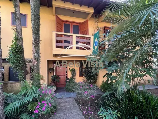 Casa com 485m² 4 quartos e 4 banheiros, à venda, no bairro São Paulo II em Cotia