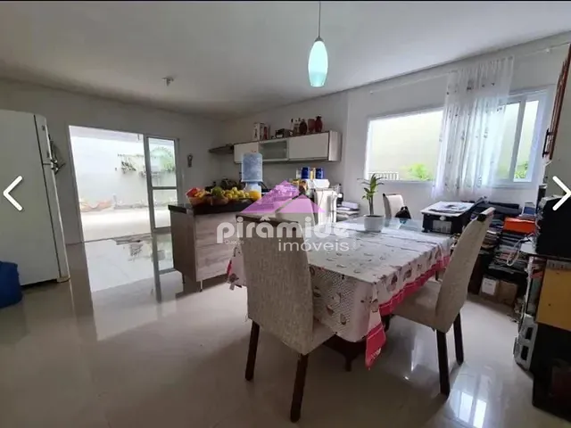 Casa 3 quartos e 3 banheiros, à venda, no bairro jardim das industrias em São José dos Campos