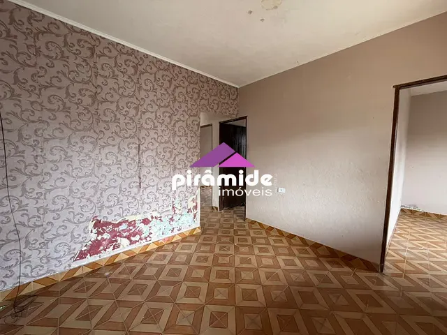 Casa 3 quartos e 1 banheiro, à venda, no bairro Cidade Morumbi em São José dos Campos